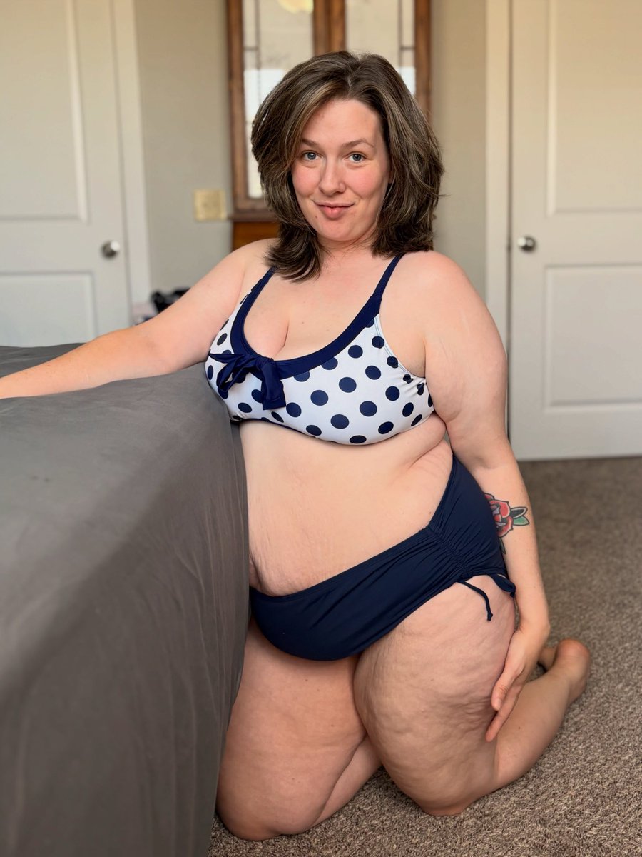 cakegotkeely's tweet photo. I’m convinced confidence makes people hotter than any body type ever could 🤭 https://t.co/G8Ms3Y8HLF