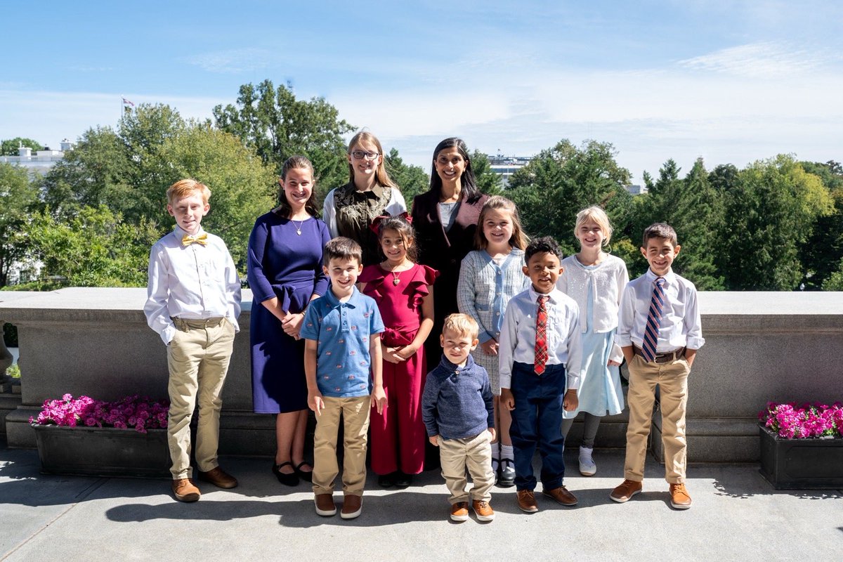 SLOTUS's tweet photo. This year’s Summer Reading Challenge winners wrapped up their great summer of reading right here in our nation's capital! 📚✨ What a way to celebrate: visiting the White House, touring the U.S. Capitol, a friendly bowling competition, and more. Can't wait to see who wins next year!