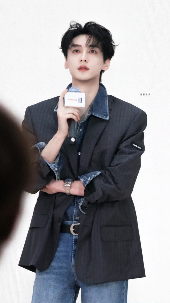 xning0919's tweet photo. 예쁜거 잘생긴거 귀여운거 좋아해요 https://t.co/fqxWaj8YIo