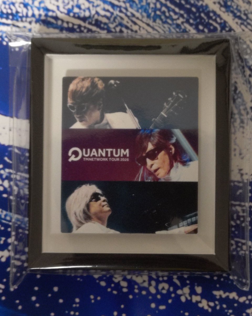 Msk1981_105's tweet photo. Officialで注文したBlu-rayは無事に到着。

遅くなったけど、重ね合わせ。

#QUANTUM
#TMNETWORK
#FANKS https://t.co/0T2tb8BNPg