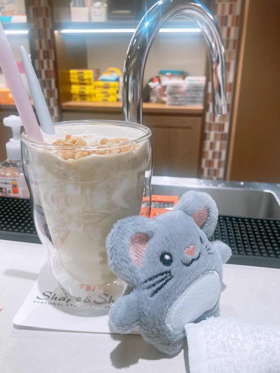 ReinaR1105's tweet photo. 9/26(土) しぇいしぇい りつ生誕
不思議の国のアリスモチーフで華やか賑やかでもはや文化祭みたいに楽しかった♡
りっちゃんのアリス姿(＝アリツ)はとても儚かった…🫧 
写真こっちには載ってないけどしっかりフォトカたち持ってるよん！！
みんなありがとう🫶 https://t.co/wgaiOemflM