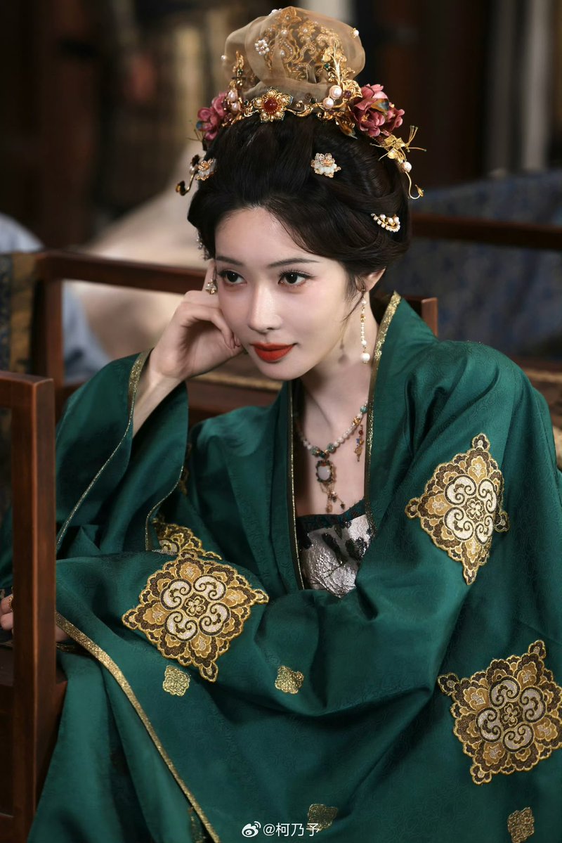 daddycatesandy's tweet photo. โดนท่านหญิงตกซะแล้ว ชุดแดงคือดีมาก ไอเลิ้ปสาวเท่ #SpringOfTheBlade #คมวสันต์ซ่อนรัก https://t.co/cizuArNQR1