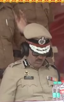 akkiman's tweet photo. Bapat asked for quieter streets &amp; got slapped on camera.
 @advpyog went to court &amp; is now withdrawing his petition.
@CPPuneCity put on headphones @ the miravnuk.
When the men who trusted the law give up, the law has already lost.
This is the sad reality of Pune's visarjan!! https://t.co/rp3MHSleIN
