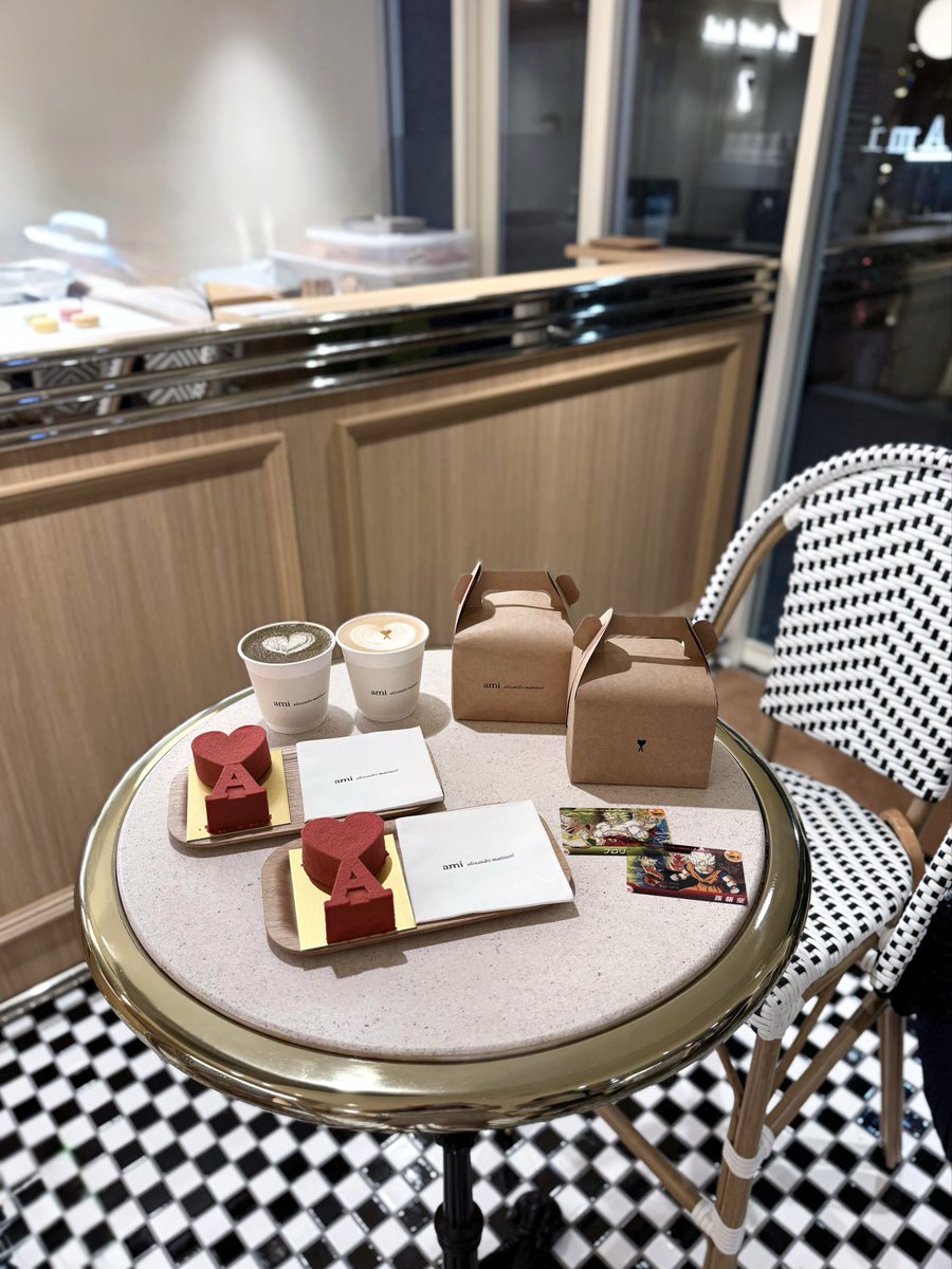 z59luv's tweet photo. Le Café Ami（表参道） 🍒♥️ https://t.co/AKhMJe6zzF