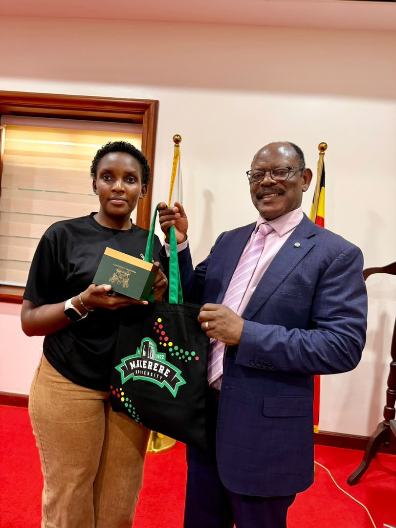 officialmakshop's tweet photo. Our very own Allen had the honour of presenting our latest Makerere souvenirs to the Vice Chancellor, Prof. Barnabas Nawangwe. 

A little more Makerere pride to celebrate and carry beyond the Hill. 
#Makerere #MakerereHeritage https://t.co/PPs9VuxDpw
