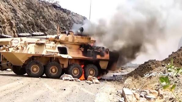 HeloBongiovani's tweet photo. #Iêmen / #ArábiaSaudita 🇾🇪🇸🇦: O Ansar Allah (#Houthis) bombardeou carros de combate principais (provavelmente modelos M60A1 fornecidos pela Arábia Saudita (vídeo)

https://t.co/XkaDzPvPTQ https://t.co/CPmnhvapiT