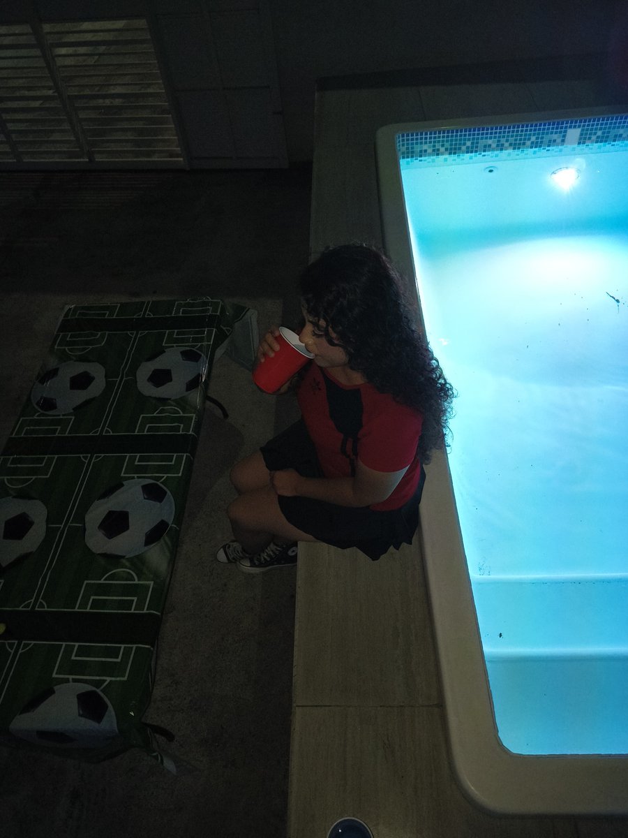 minenax's tweet photo. ⚽🍺

#veracruz #bocadelrio #puertoveracruz #curly #latina https://t.co/QpSzzczEin