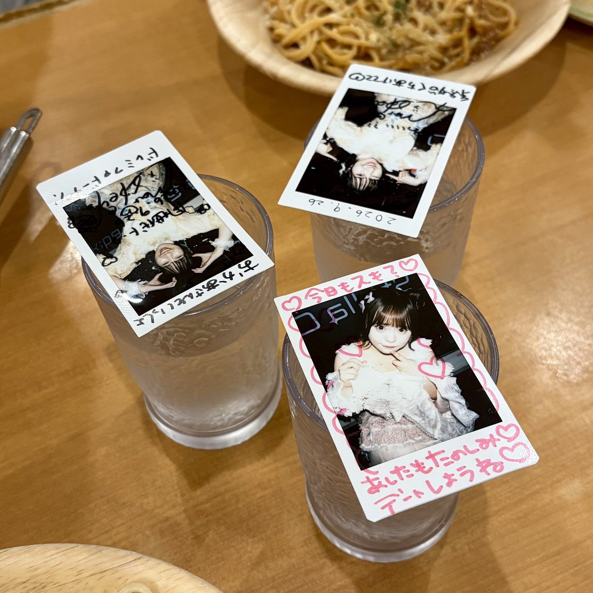 c_mchan_c's tweet photo. ラブビーズでサイゼ(^^)
ペペロンチーノの後たらこパスタ食べた😽 https://t.co/X4UOI6JhUh