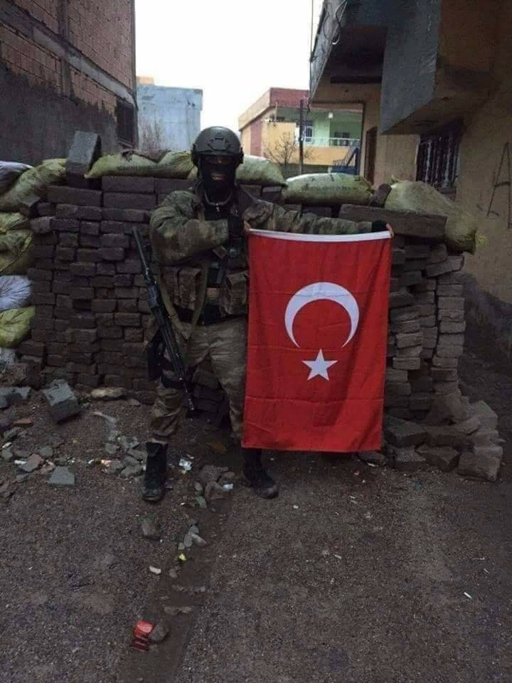 xmilitarist tweet picture