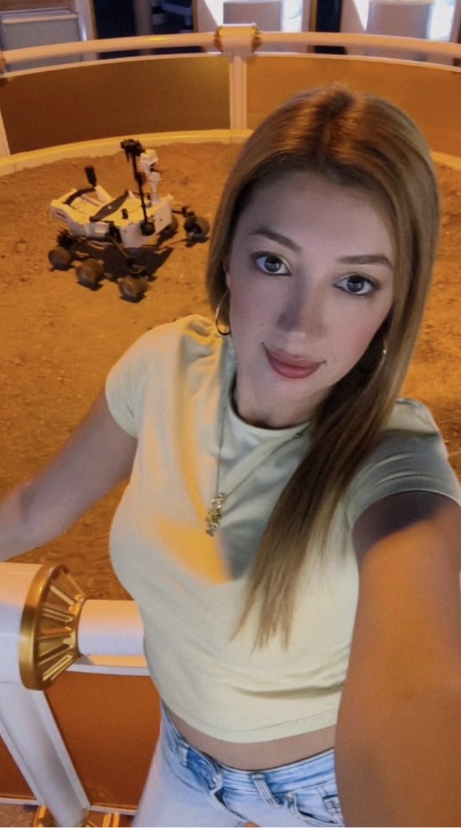 spacefloweres's tweet photo. Astronomi günü 🔭 https://t.co/o6u1wI9kBJ