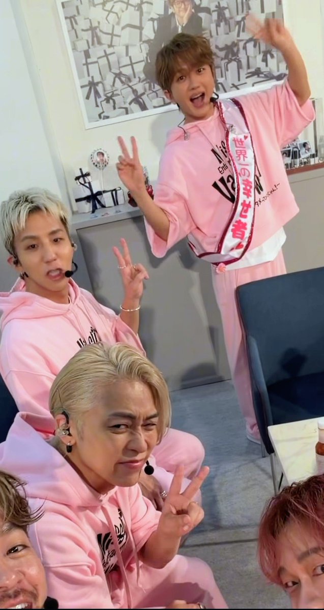 turley_k's tweet photo. 初日のこれも好きw
会いに行けた日も行けなかった日も全部お顔が良くて✨
今日はどの髪型だろ😊と毎日ワクワクしてました
カメラくる前からタネポーズで待ってるの可愛い🩷
もう会いたくなってます https://t.co/moKBgi5MYC