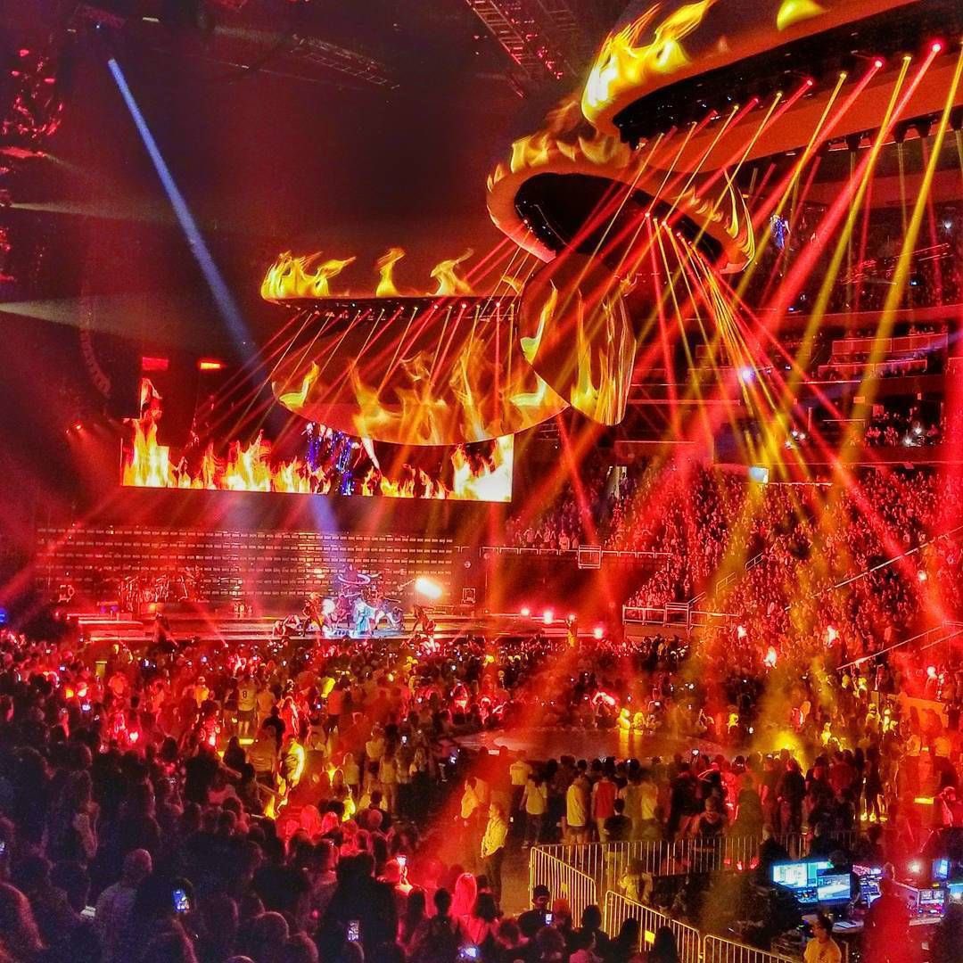 infogagabr's tweet photo. Joanne World Tour, 2017 https://t.co/q5YOS7aSVs