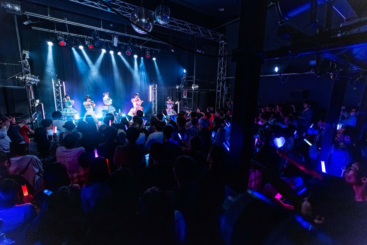noonico_1206's tweet photo. NooNico 1st ONEMAN LIVE
       『ROOT ACCESS』

ご来場いただきありがとうございました！

そしてなんと……
🎉 動員280名達成！ 🎉

目標としていた200名を大きく超える、
たくさんの方にお越しいただきました。
本当にありがとうございます！

そして次回ライブも決定✨

🗓12月7��(月)夜帯
🎂 NooNico 1周年ライブ
📍 cube garden

1周年も皆さんと一緒に最高の1日にしたいです！

これからもNooNicoをよろしくお願いいたします🧠✨

#NooNico #のーにこ