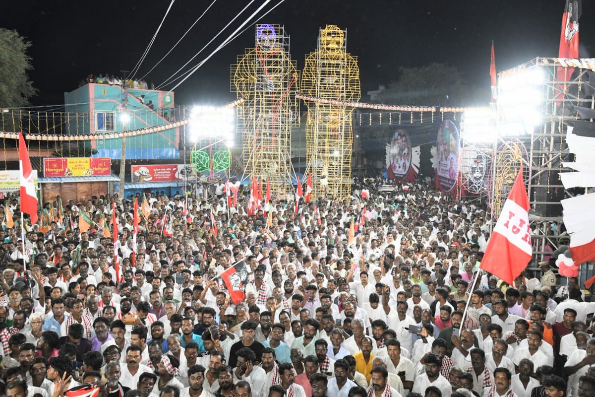 AIADMKOfficial's tweet photo. மாண்புமிகு கழகப் பொதுச் செயலாளர் புரட்சித் தமிழர் திரு. @EPSTamilNadu அவர்கள்,

#மதுராந்தகம் தொகுதி #எலப்பாக்கம் பகுதியில் கழக வெற்றி வேட்பாளர் திருமதி. கணிதா சம்பத் அவர்களுக்கு “இரட்டை இலை” சின்னத்தில் வாக்கு சேகரித்தார்கள்.

#வெல்லட்டும்_இரட்டைஇலை 🌱
#AIADMK #Madurantakam #ByeElections