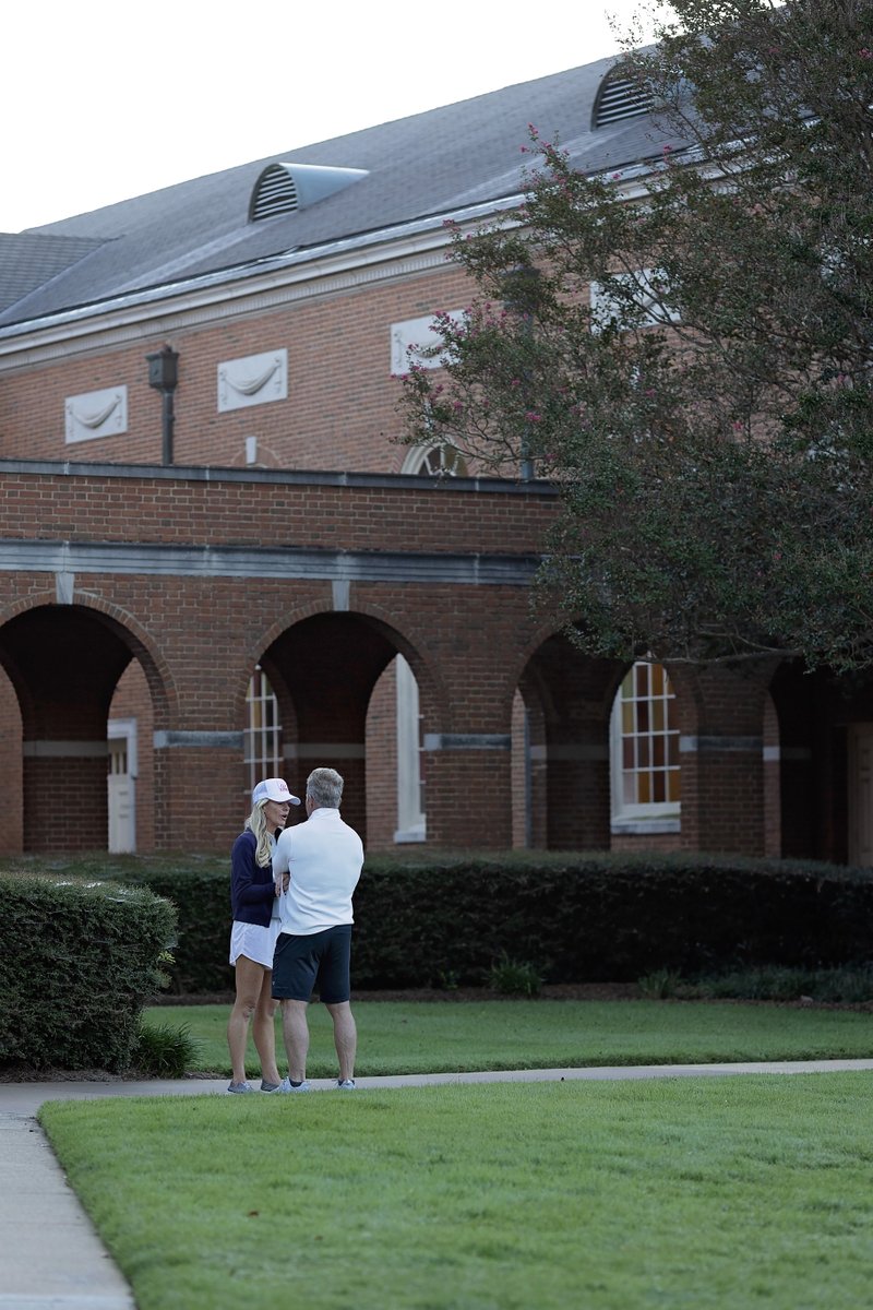 SamfordU's tweet photo. Photos from this morning's prayer walk at #SamfordFamilyWeekend. We are so grateful for these parents covering our campus in prayer. ❤️💙 https://t.co/TK5ZEwdy0E