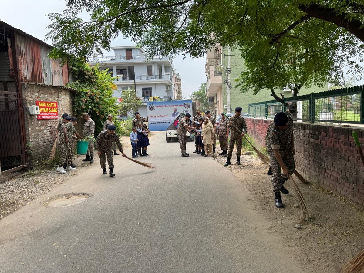 51Crpf's tweet photo. F/51 Bn @crpfindia led a cleanliness drive today at Anganwadi &amp; market, Sarangpur, Chd. Locals &amp; students united for hygiene awareness! @ignwscrpf
@HMOIndia @PIBHomeAffairs @PMOIndia @SwachhBharatGov @SwachhBharat @MoHUA_India @MoJSDDWS
#SHS2026 #SwachhataHiSeva2026 #Swachhotsav https://t.co/4wUJcrQguB