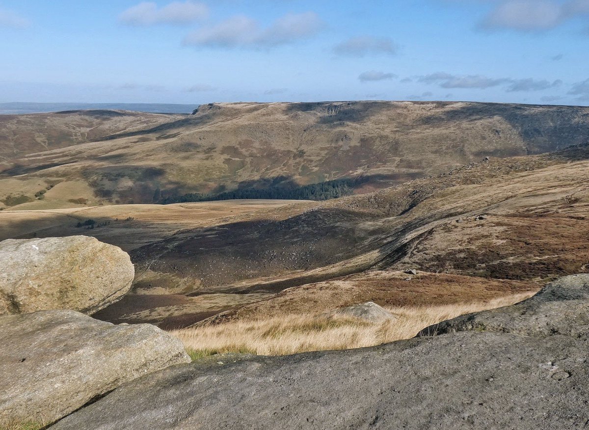 RossBishop77's tweet photo. Fine views from Kinder Low today on my first hike in the @peakdistrict this year https://t.co/GpGkHdacUJ