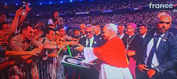 TvlCampagnol's tweet photo. Maintenant vous comparez avec le pass et les Champs déserts pour le 14 juillet. https://t.co/LTNtHa3d1m