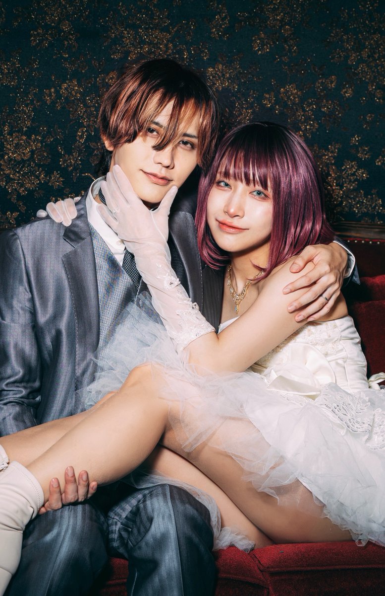 m_konox's tweet photo. 10年前の私へ、10年後もちゃんと隣にいるよ
⇐10年前    現在⇒ https://t.co/eCujQOWr8N