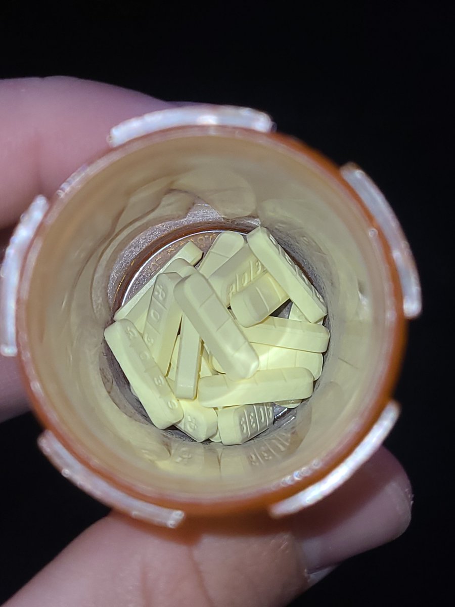 buckbankroll's tweet photo. #drugs #fyp https://t.co/teEMekifyI