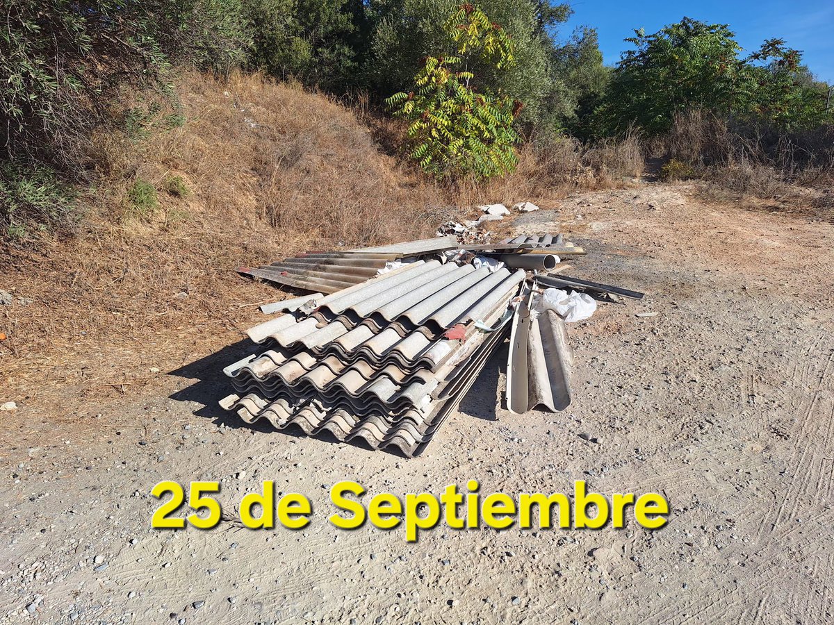 VOXTorremolino1's tweet photo. 🚨 Placas de fibrocemento abandonadas desde el 9 de septiembre en el Camino de los Brocales.

Si contienen amianto, su retirada exige empresa inscrita en el RERA y gestión conforme a la Ley 7/2022 de residuos.

Pedimos retirada segura, vigilancia e investigación de su procedencia https://t.co/VCJFetearx