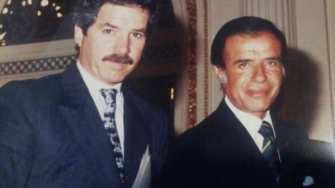 Renata350698471's tweet photo. Las puertas al uso masivo del glifosato y la soja transgénica en Argentina se abrieron oficialmente 25 de marzo de 1996, durante el gobierno de Carlos Menem, a través de la Secretaría de Agricultura, Ganadería, Pesca y Alimentación encabezada por Felipe Solá. https://t.co/iPHrUk8Qyj