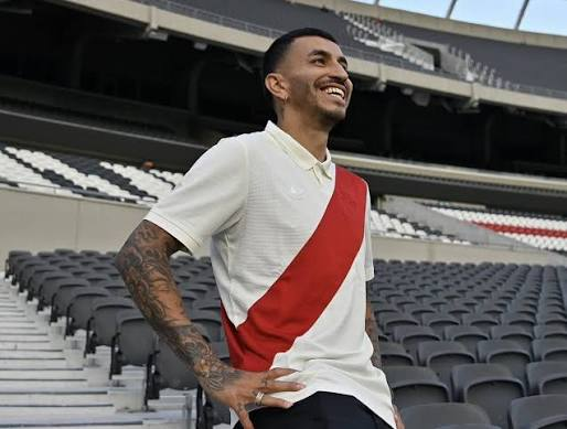 BandaRoja_'s tweet photo. ⚠ EL AMISTOSO DE #RIVER 🆚 VÉLEZ.

✅El Millonario fue el ganador por 3-2 con goles de Seba Driussi, Ángel Correa y Lucas Beltrán. 

ℹ @GermanBalcarce https://t.co/7NmiikeAft