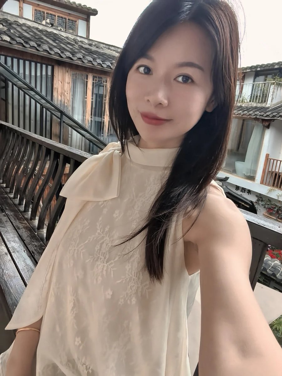 ccomelenui's tweet photo. 好好养生，无惧年龄。当自律变成了风骨，一颦一笑里尽是熟女的风情，这才是人间尤物。 https://t.co/Sl4sVUCrnZ
