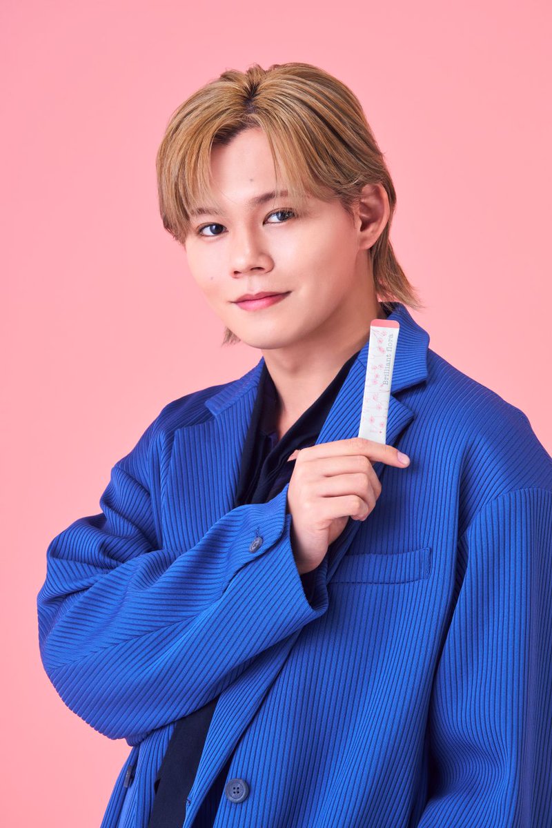 brilliant_flora's tweet photo. 【Brilliant flora×超特急】

💙Happy Birthday🎂
#カイ さん、お誕生日おめでとうございます！

いつも優しい言葉でみんなを笑顔にしてくれるカイさん💙

素敵な一年になりますように✨✨

#HAPPY_KAI_DAY https://t.co/kNqXuHke3s