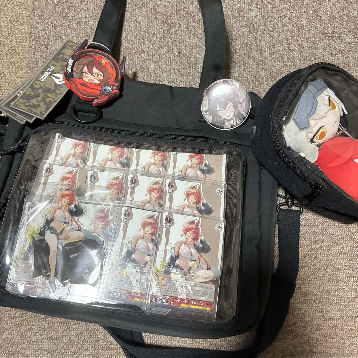 shigechan49's tweet photo. ほんとはSRで組みたいので後々頑張りたいけど
ノーマルカードでざっくり組んでみました👀
缶バッジで組むのが普通なのかもやけど
レトロデイズが好きゆえに…
SR12枚頑張ってかき集めてきます💪

 #NIKKE https://t.co/5Pq2T3hsJf