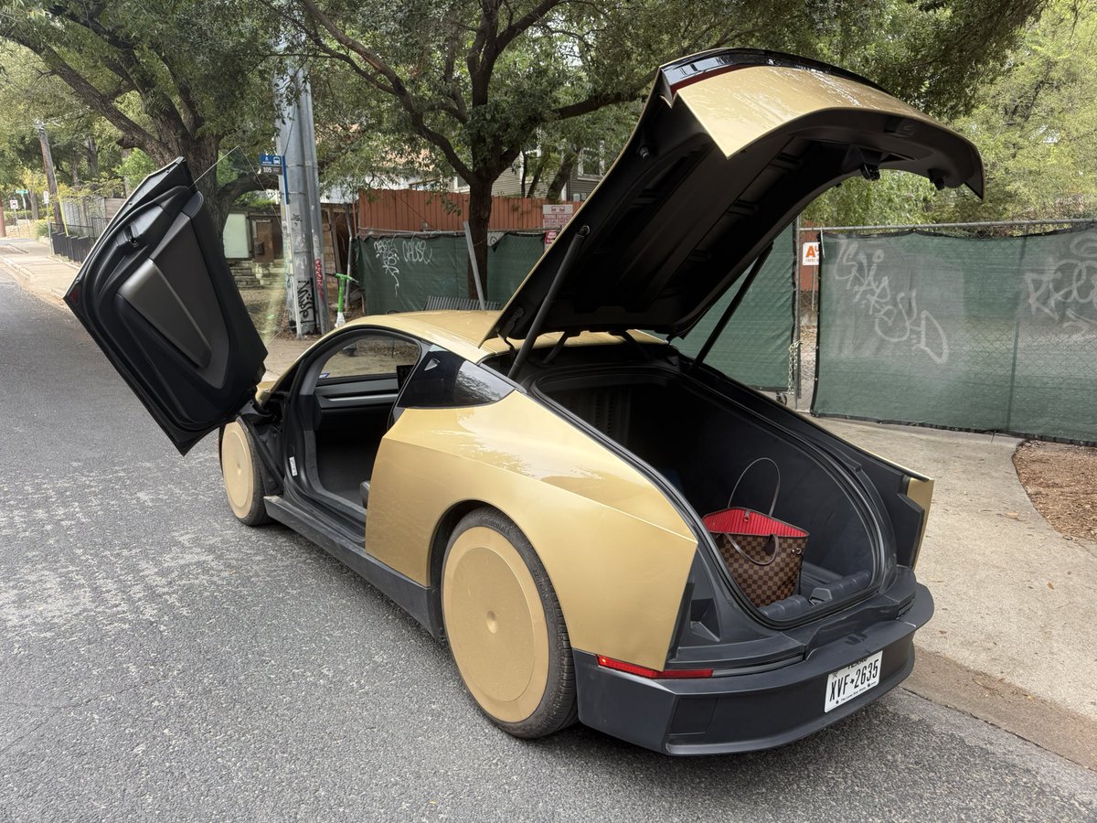 dallastsladavid's tweet photo. Cybercab not only passed the wife test, it blew it out of the water. I think she wants to order one of these more than I do now. 

Great work @Tesla @EricETesla @yunta_tsai https://t.co/r3NJRjxySL