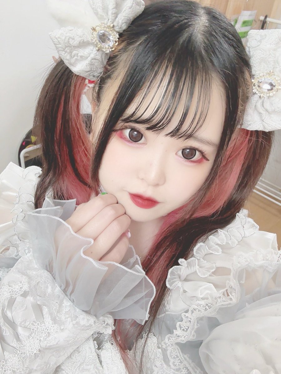 manamelo__720's tweet photo. ツインテールナイトありがとうでした😳

急激に予約が増えてて嬉しかった♡
まなちゃんずは最高だね👍

🎤セトリ🎤
narve
ETERNAL BLAZE
たんたんたんたんまなたんたーん（諸事情

次のライブは西川口Lavisさんで
ハロウィンライブです🎃✨️
予約はまなまでお願いしますっ https://t.co/CKX4H8DEF6