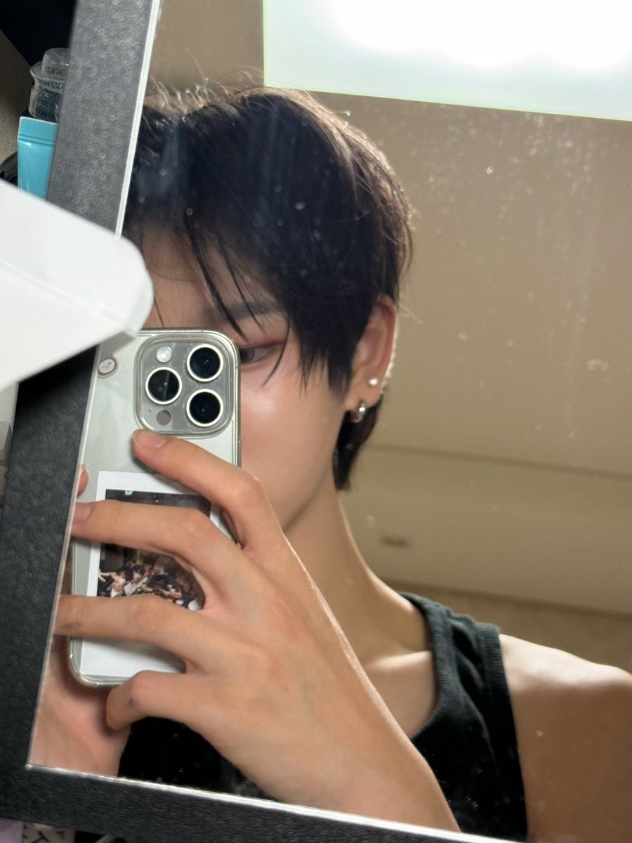 nxilos's tweet photo. 진짜 엄청 사랑해서 짜 증 나 https://t.co/hTkSoBjjIS