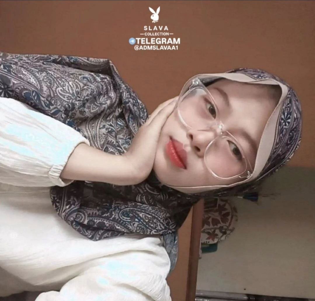 santi2bm's tweet photo. Miss siti Salwa 
https://t.co/ecOdWg1HY6 https://t.co/CGGhJaqeXx