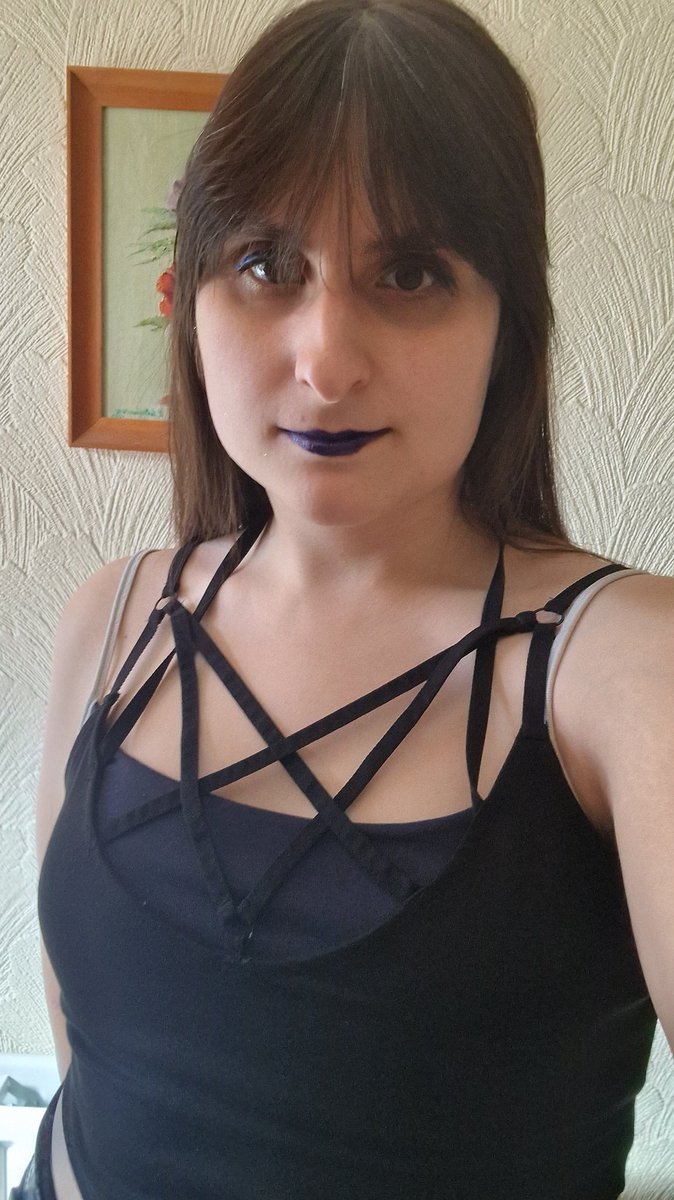 AliceTrund1e's tweet photo. They're sending me to undertale tonight https://t.co/AtVxVN1FKl
