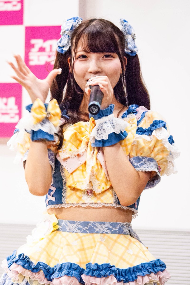 250R2's tweet photo. 2026年9月21日 チカ守山にて
ChanceMovement 
こはるん こと 朝日奈心晴ちゃん①

何度かチェキを撮ったことのある こはるんですが、毎回期間が空いてしまうのでいつも初めましてな感じです。
写真を載せるのも初めて。

#シャンス
#朝日奈心晴 https://t.co/gOG9pYJ1Ca