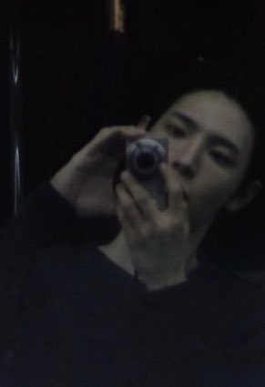 fmal_e's tweet photo. 라방이라도 깐머로 와주세요 https://t.co/r5yEzLaDzm