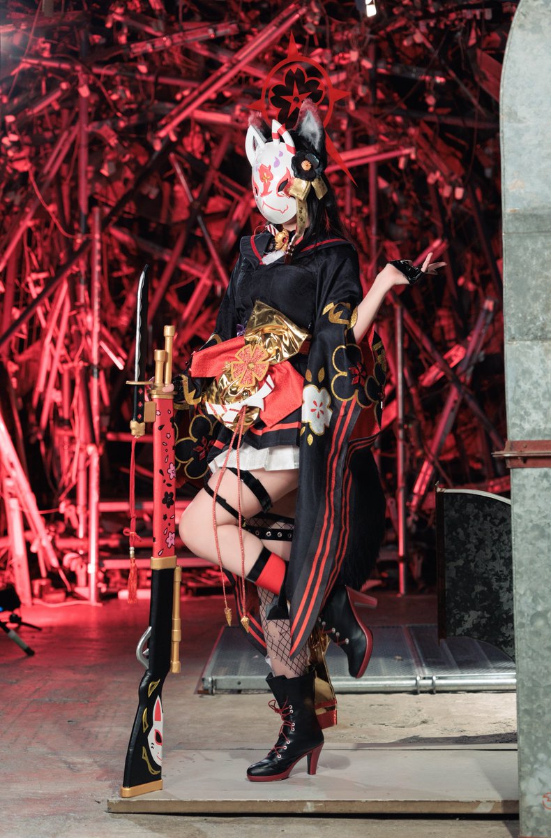 maou_mo's tweet photo. では、始めましょうか？

狐坂ワカモ ♥ 
Blue Archive / cosplay https://t.co/Xxdoqr0aDX