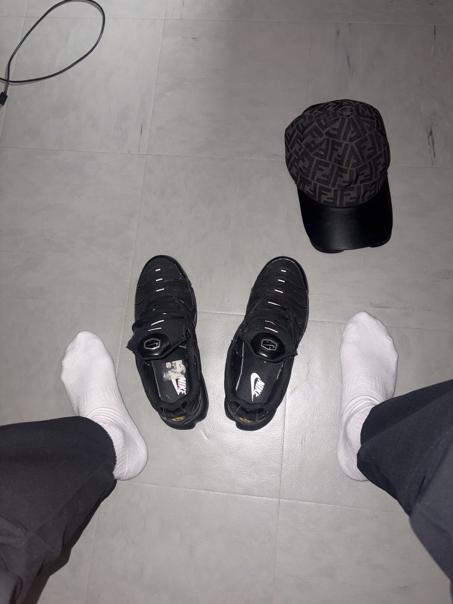 BossMehdi93's tweet photo. ki veu bouffer ms ieps bande de fdp chui pa vos maitre les depsoss chu un vrai rebeu tah ls cité jparl pa chinoi venez mappartenir bnde de iench 😈😈

#larbin #soumis #soumise #soumi #cashmaster #cashpig #moneyslave #reel #findom #cashslave #lope #chienne #slp #pieds #fetichistes https://t.co/lQ6oaAKC3B