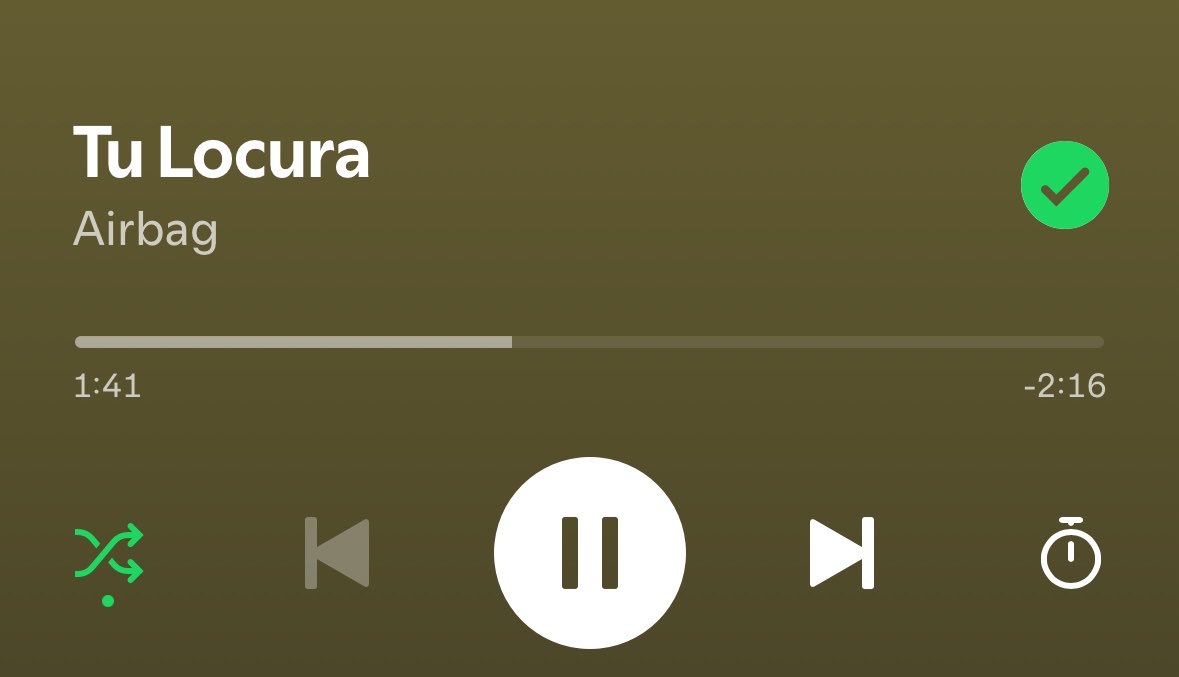 alecuchillos's tweet photo. cuando quieren competir por mí amor pero https://t.co/Tr4cWKmNl7