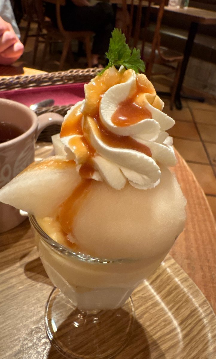 takummn49's tweet photo. 甘いものは正義しあわせっ、、、🥰🥰🥰🍐

今週もお疲れさまでしたっ☺️ https://t.co/KOMPRV63Yn
