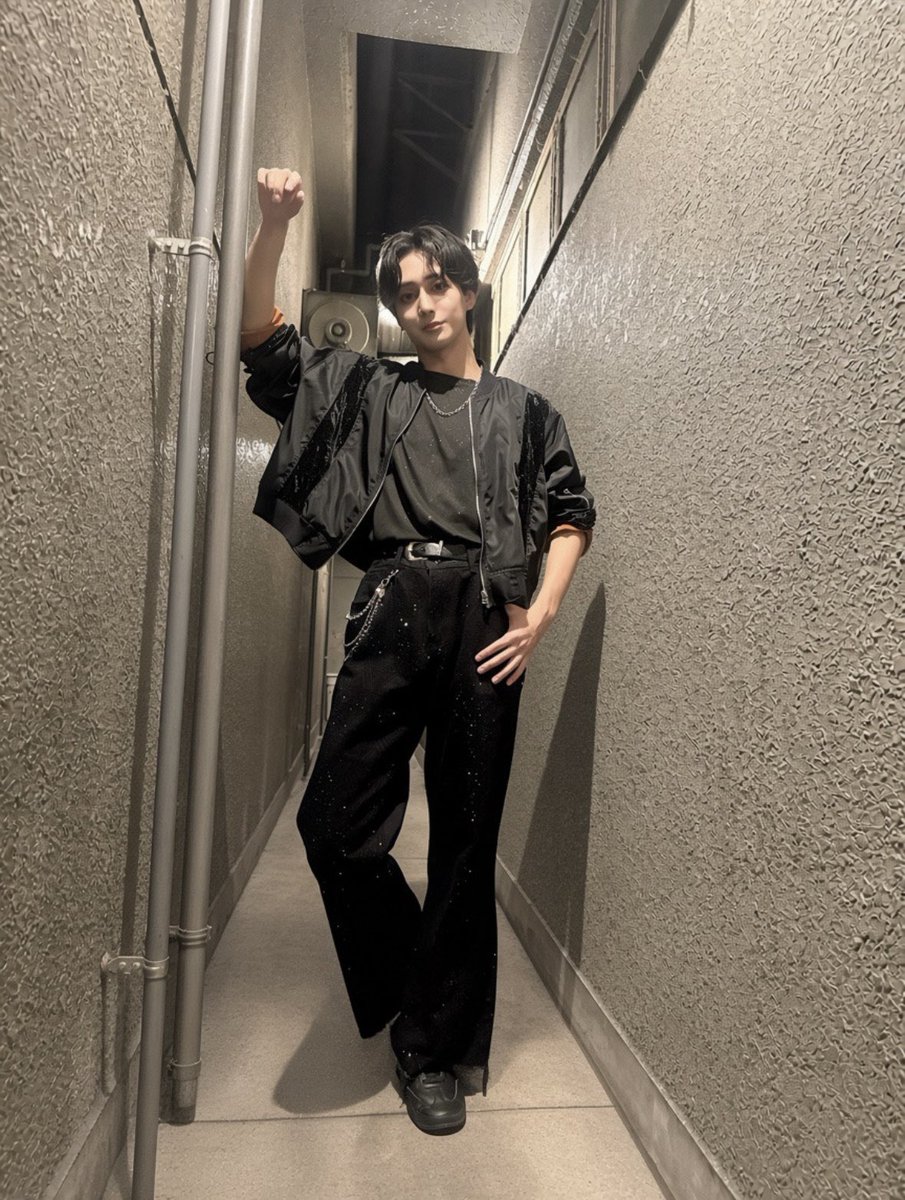 yuki_omnia's tweet photo. ライブありがとうございましたー！
今日一日みんなに会えて嬉しかったよ！

また明後日もライブあります！
次は5人で！
遅い時間だけど会いにきてくれたら嬉しいなー！

たまには全身の写真を📷
#NOCTARISM https://t.co/11lusVOtQE