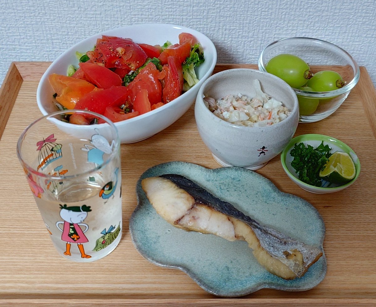 HamtamaQ's tweet photo. 久しぶりにお家でまぁまぁちゃんとした晩ごはん https://t.co/daH97r4jAj