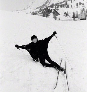 gh0stlennon's tweet photo. incredible series of photos https://t.co/SBhlYuSdlM