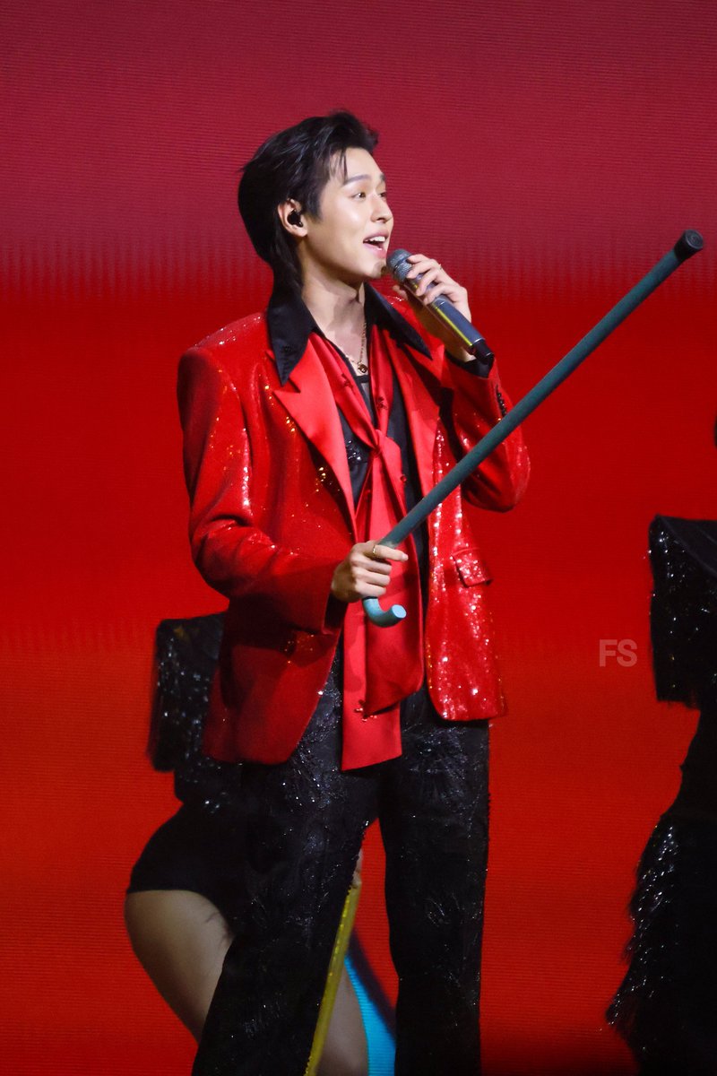 fspp28's tweet photo. BILLKIN ON STAGE DAY 1 
#เบิ้มเบิ้ม #Bbillkin https://t.co/3BfJnBiMtS