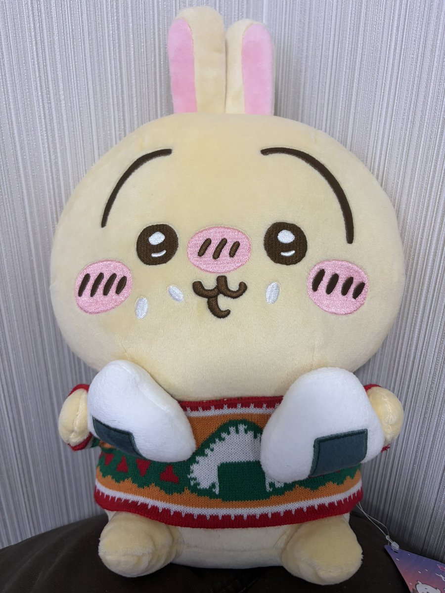 yaaction2's tweet photo. 今日セカスト行ったら、綺麗なタグ付きのうさぎ（新品っぽい）発見！
我が家にお迎えしました♥️
きゃわ。 https://t.co/Fn3YVABEKg
