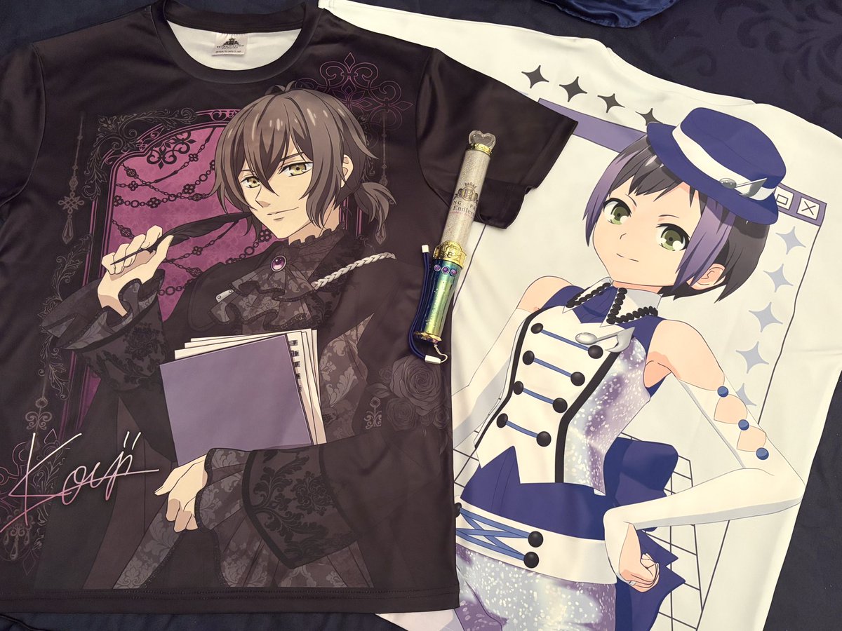 shirikodam's tweet photo. でかい！！！
お顔が近くて！！！！可愛い！！！
ゴシックのTシャツよりだいぶ大きかった https://t.co/lIthNuRrAb