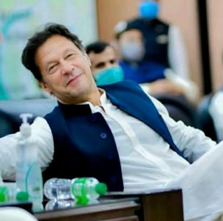 Khan_RidaX's tweet photo. Excessive force and arbitrary detentions only strengthen the resolve of the movement.
The world is witnessing a nation peacefully demanding its democratic voice back.
No lawless suppression can silence a populace awakened to its rights!
#آخری_فیصلہ_آزادی_یاشہادت https://t.co/TzrZfXkTva