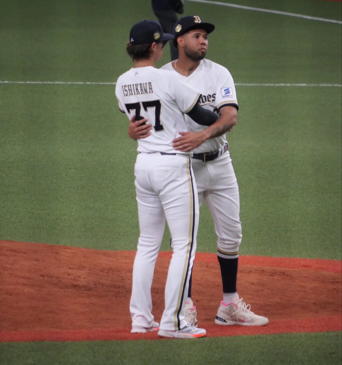 bs63370's tweet photo. りょうくんエスピ抱きしめてくれて
ありがとう😭😭
#石川亮 #エスピノーザ
#Bs2026 https://t.co/piBcQ9imWp