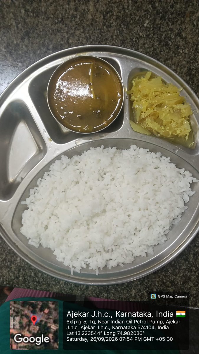 premetricglhst's tweet photo. #SocialAudit_SWDmeals #Socialwelfare_karnataka dinner 26/9/26 premetric girls hostel karkala https://t.co/Ayg2lwaRNn